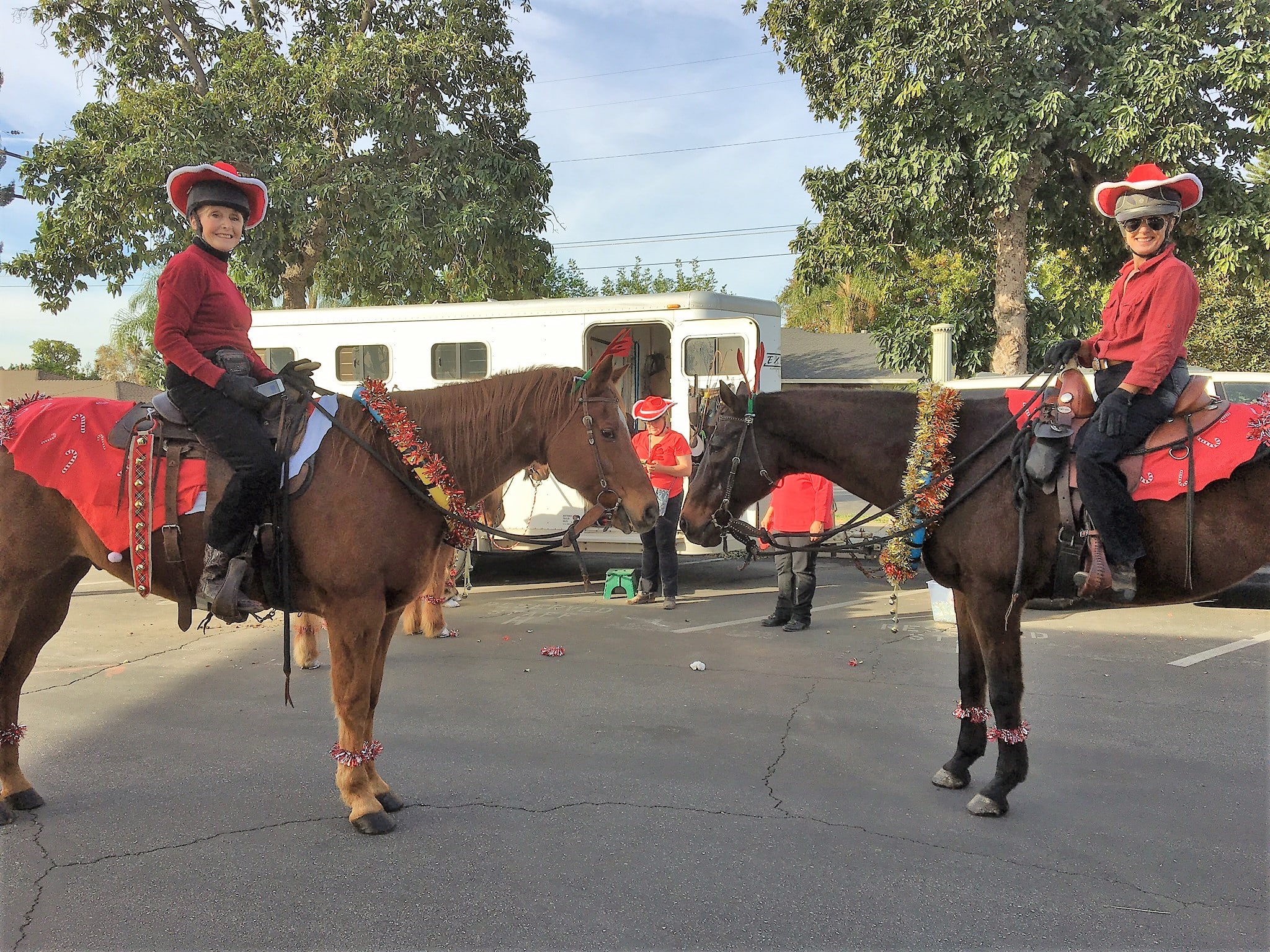 Corral 35 & 3 Glendora Christmas Parade Equestrian Trails Inc.